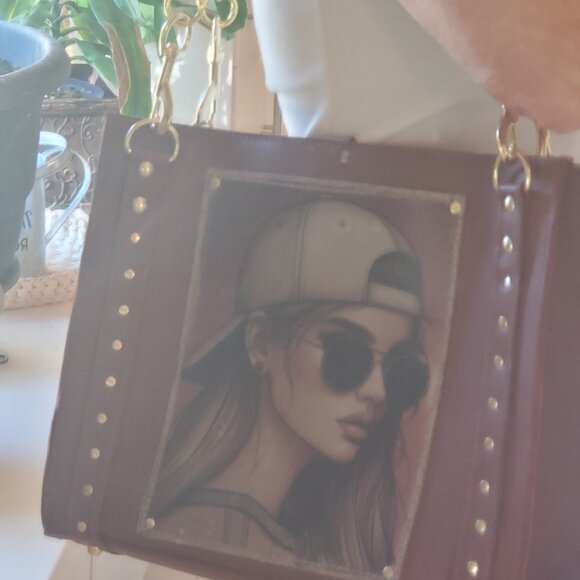 AI-Meets-Artisan Tote: One-of-a-Kind Cool - Picture 8 of 15